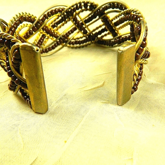 Artisan Hand Twisted Wire Cuff Bracelet Gold Tone Brown Glass Beads Boho Gypsy - Picture 2 of 2